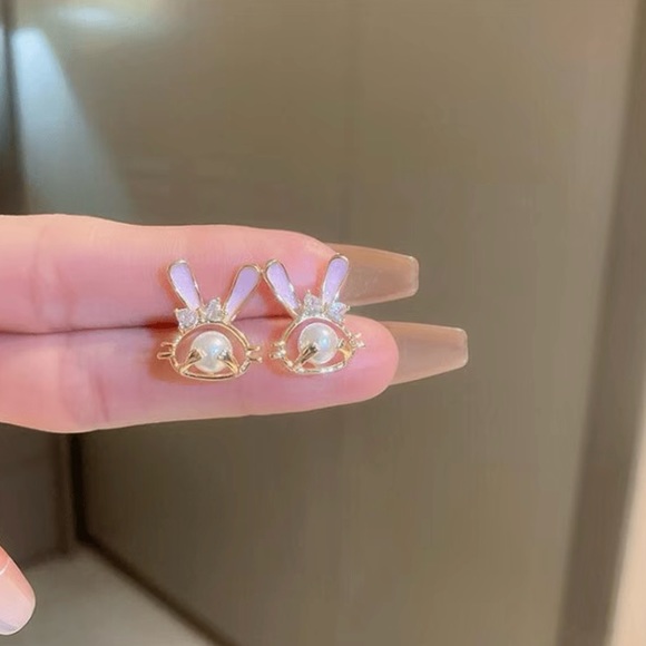 Easter Bunny Rabbit Earrings - Picture 3 of 4